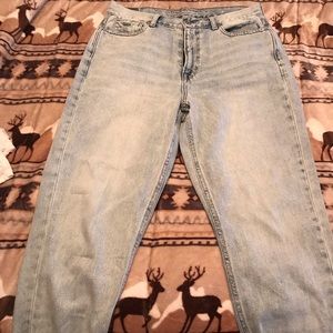 American eagle Mom Jeans